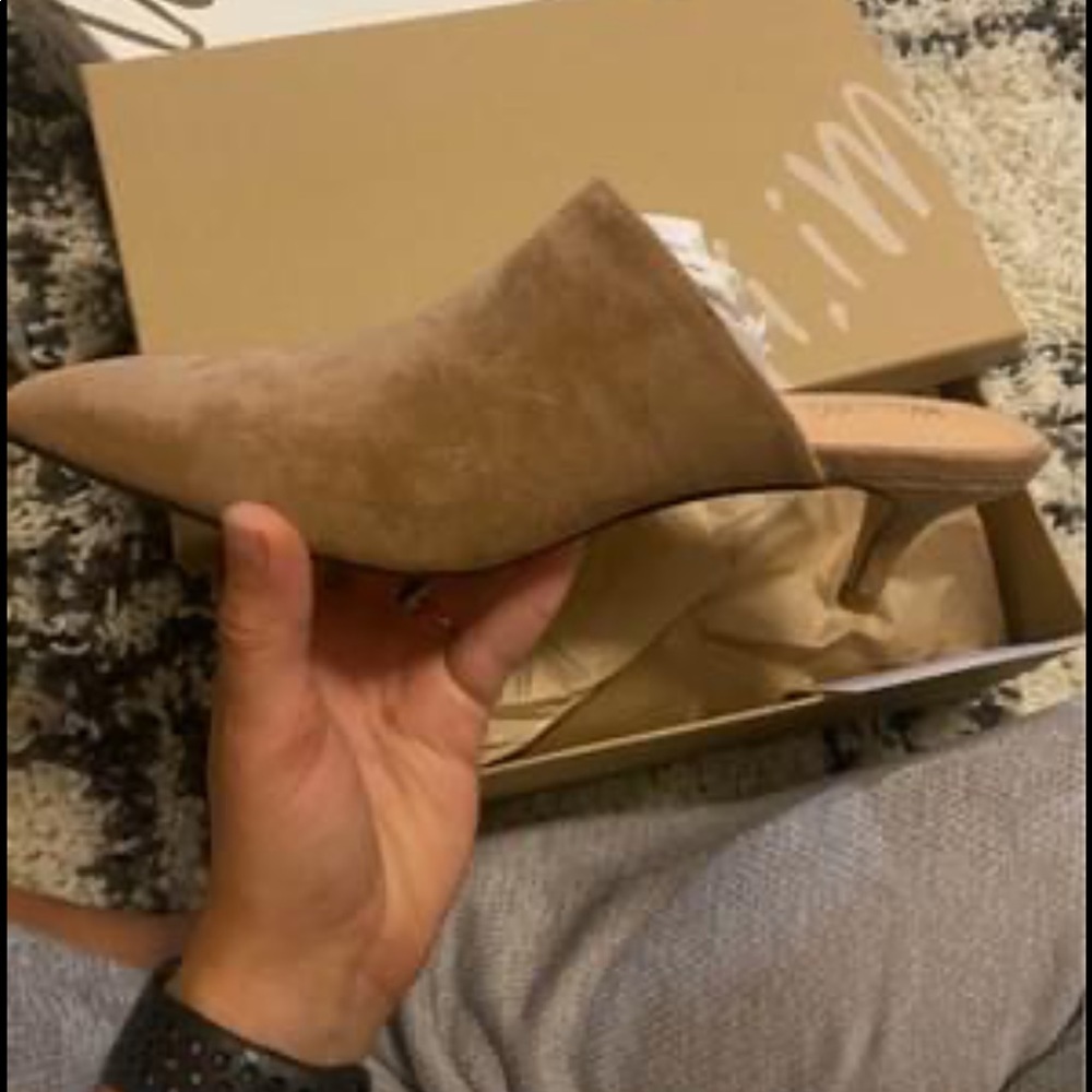 Nude Mules